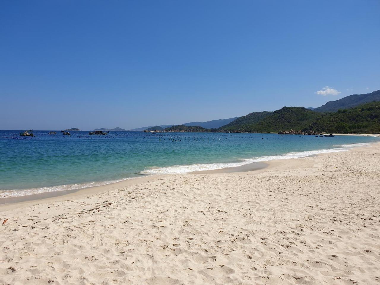 Dao Hoa Vang Villa Cam Ranh Exterior foto